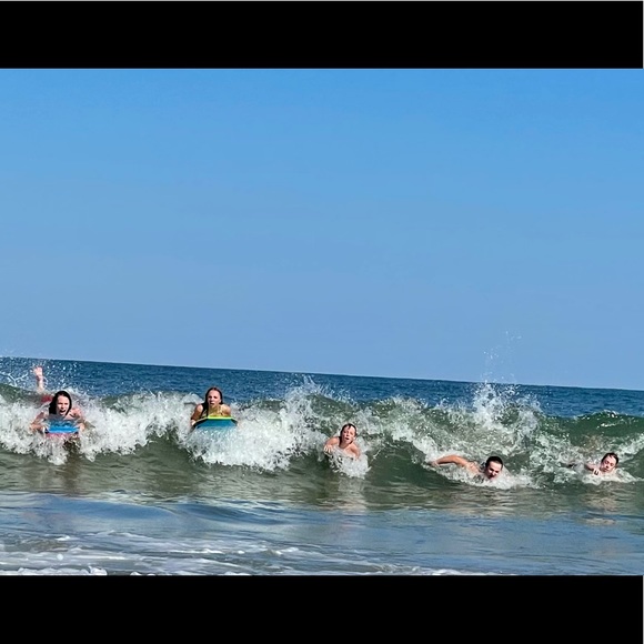 Meet your Posher, PoshPerks Christina @Freebies01 - Picture 9 of 11